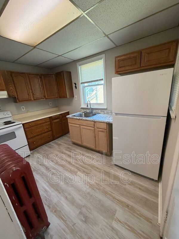 Pet-Friendly 1-Bedroom Duplex property image