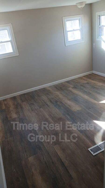 Spacious Pet-Friendly Home with Private Backyard in Quiet Glenmoore Community property image