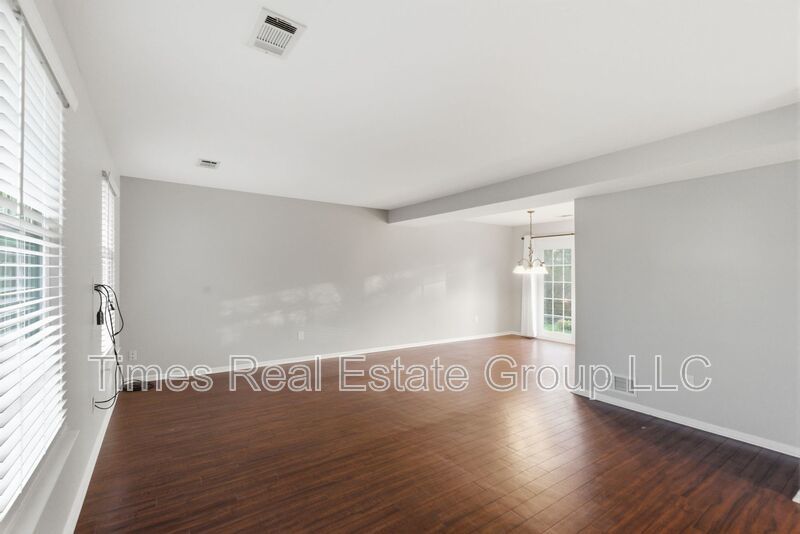 Charming 3-Bedroom Home with Community Pool in Hedgerow Culbertson Run – Downingtown, PA property image