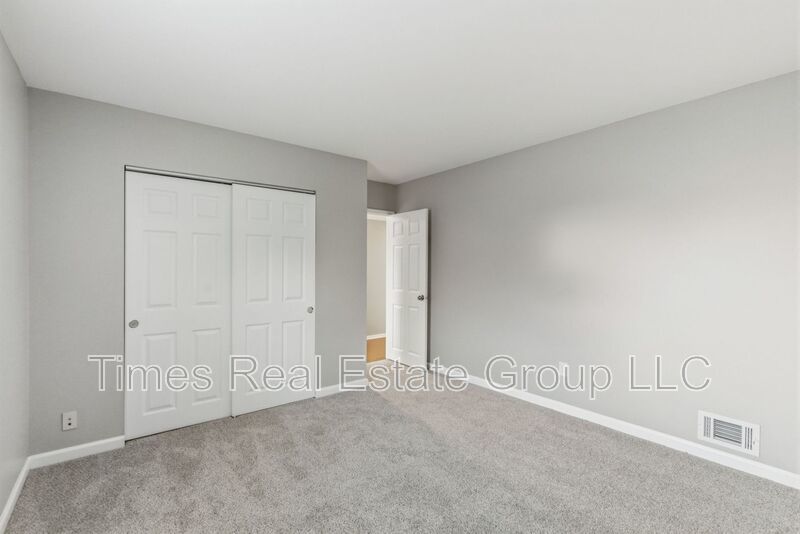 Charming 3-Bedroom Home with Community Pool in Hedgerow Culbertson Run – Downingtown, PA property image