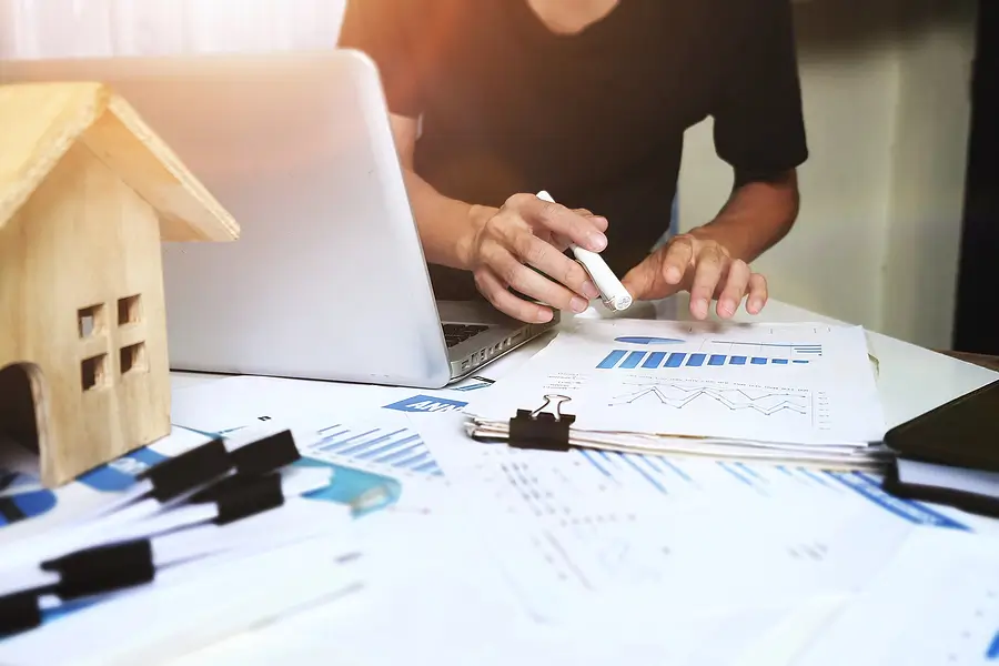 When to Hand It Off: Signs It’s Time to Hire a Property Manager